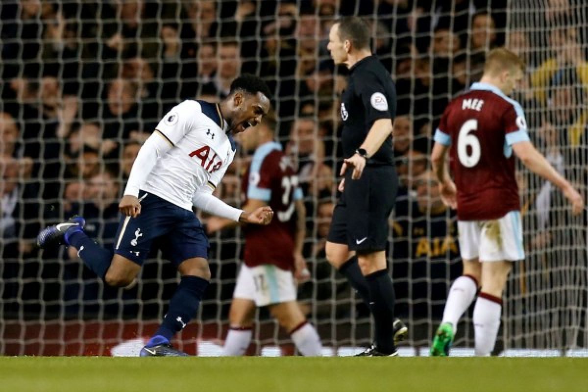 Danny Rose pastikan Spurs kalahkan Burnley 2-1