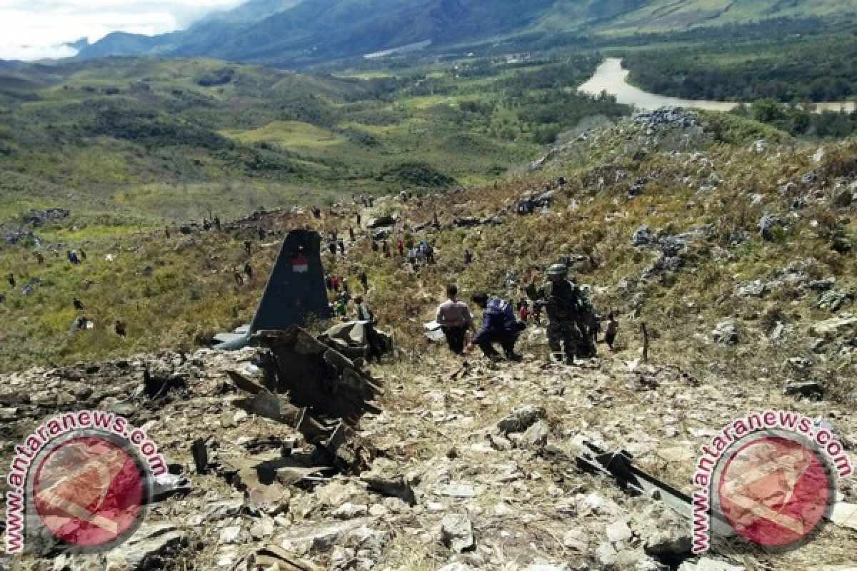 Hari ini Mabes TNI AU selidiki penyebab Hercules jatuh