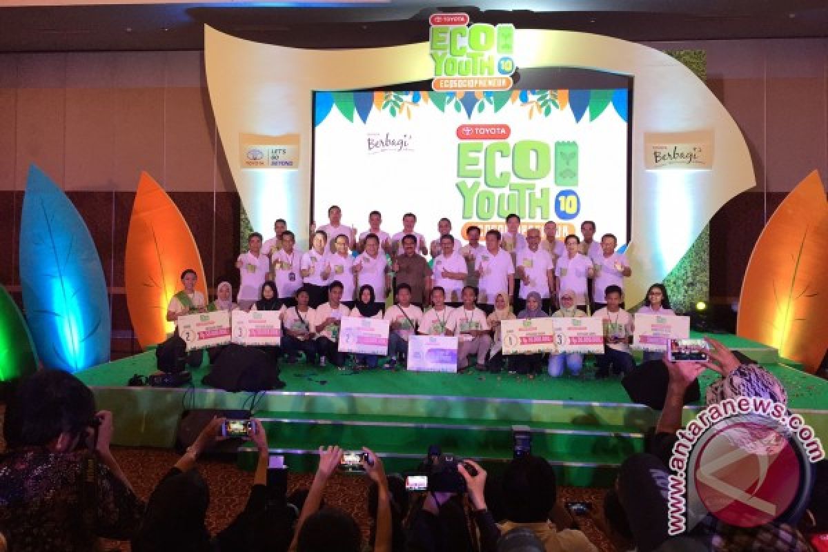 SMK PGRI Karawang menangkan Toyota Eco Youth 2016