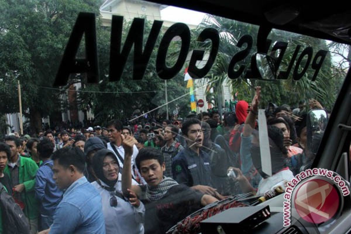 Rektor UIN Alauddin batalkan biaya parkir mahasiswa