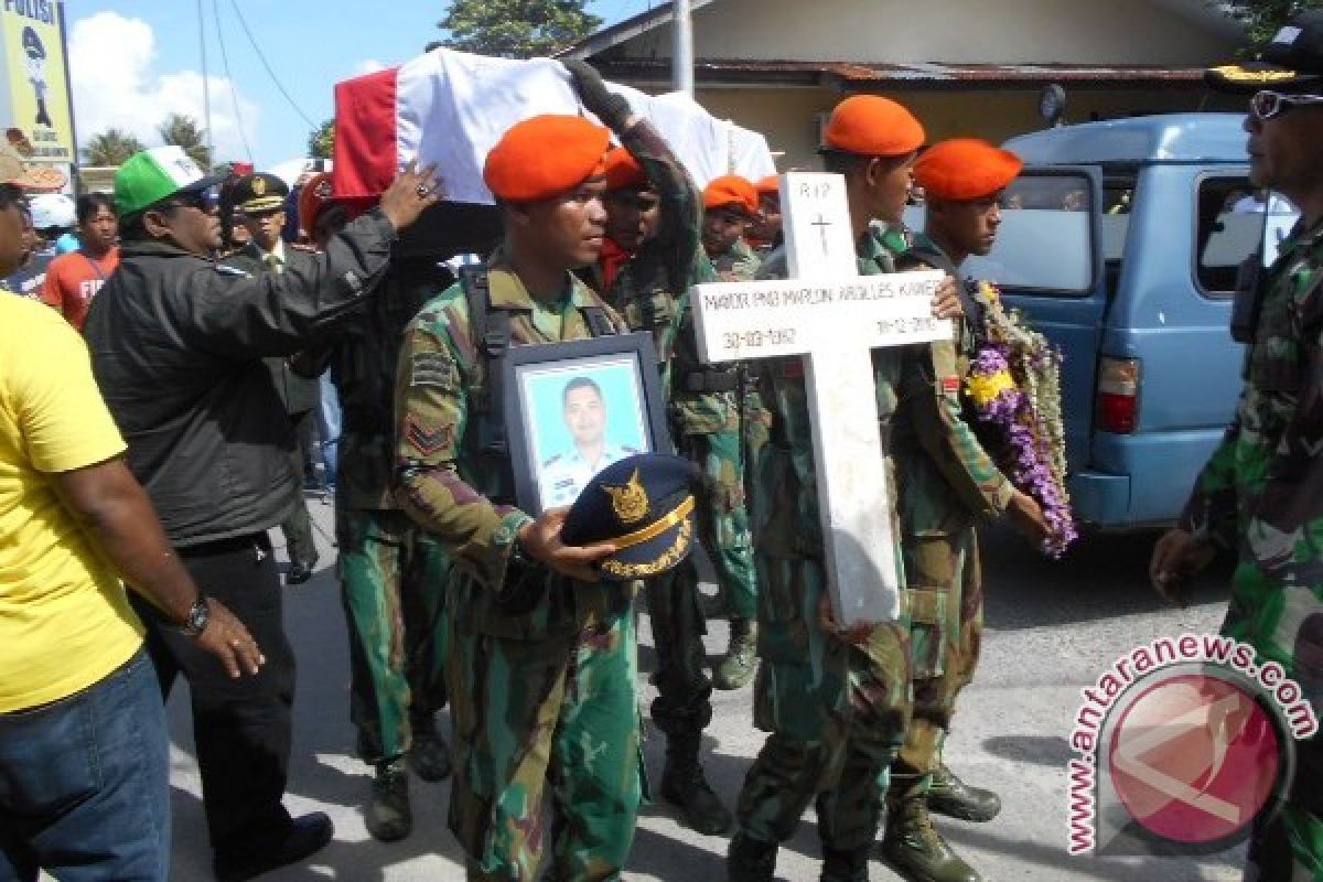 Pilot Hercules jatuh dimakamkan di TMP Cenderawasih Biak 