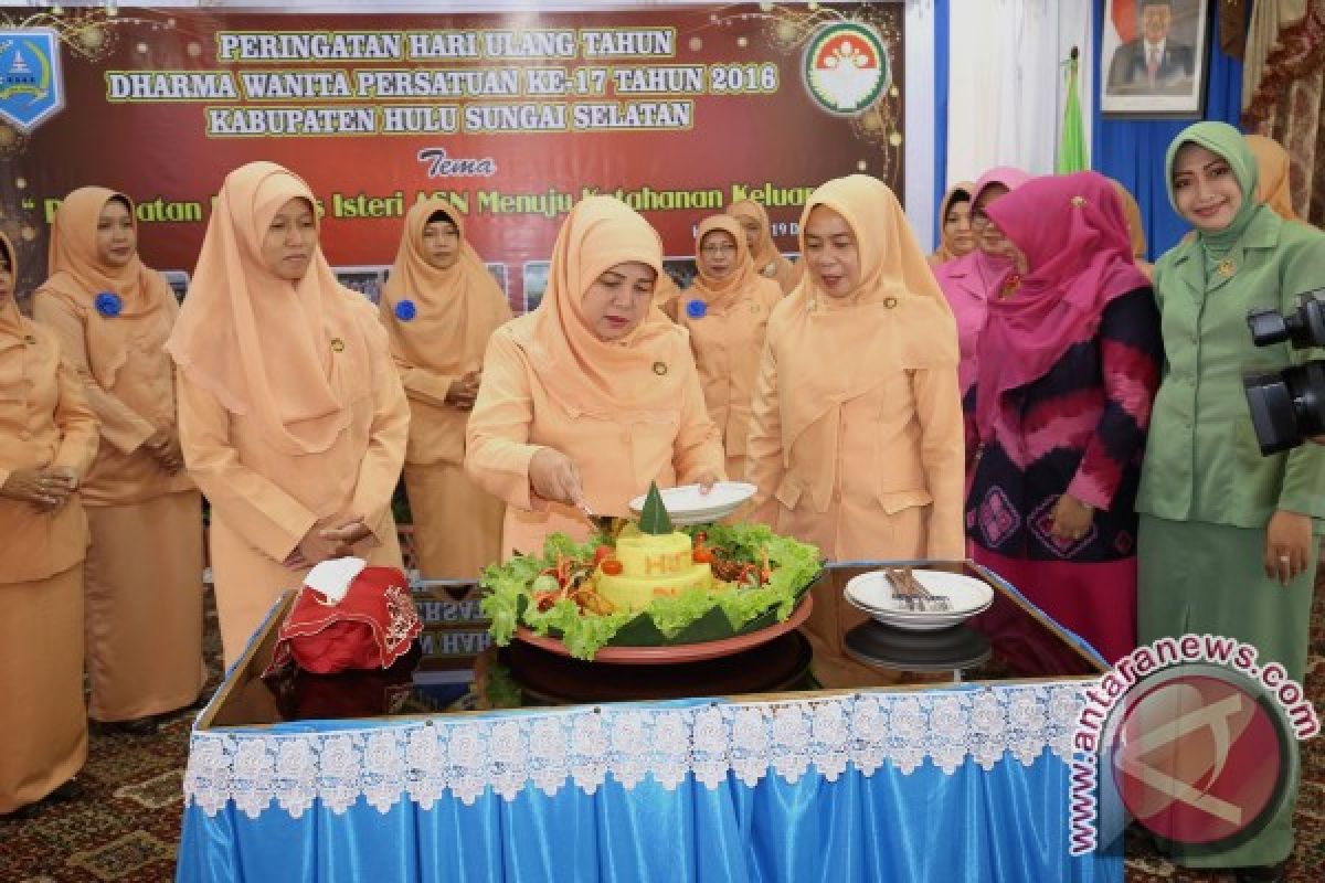 Perempuan Berperan Sukseskan Program Indonesia Pintar
