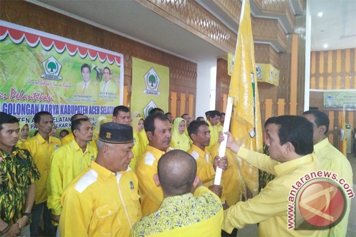 TM Nurlif lantik pengurus DPDP Golkar Aceh Selatan