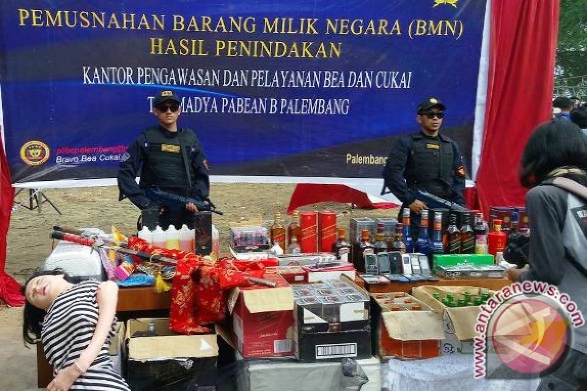 Bea Cukai cegah kerugian negara Rp1,2 miliar