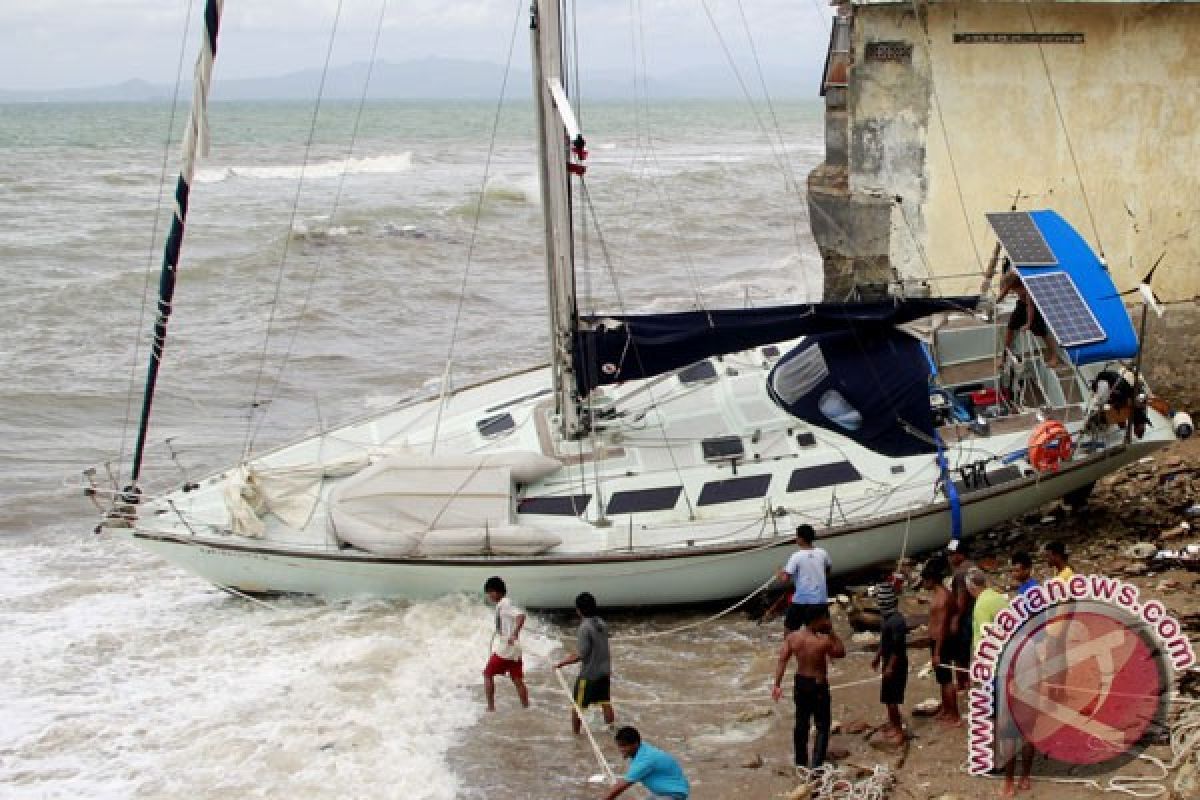 Nelayan Filipina diselamatkan setelah terdampar 56 hari di laut
