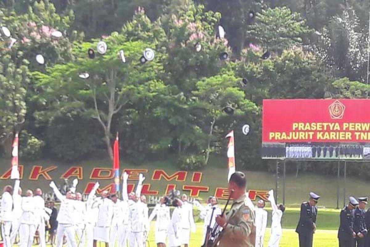 Panglima TNI Lantik 166 Perwira Prajurit Karier