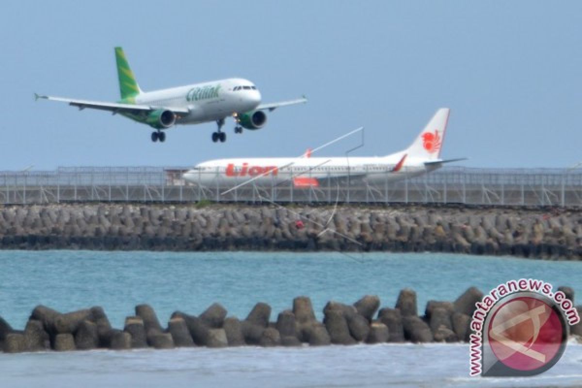 Menhub: Bandara Ngurah Rai Ditutup Jika Erupsi Meningkat