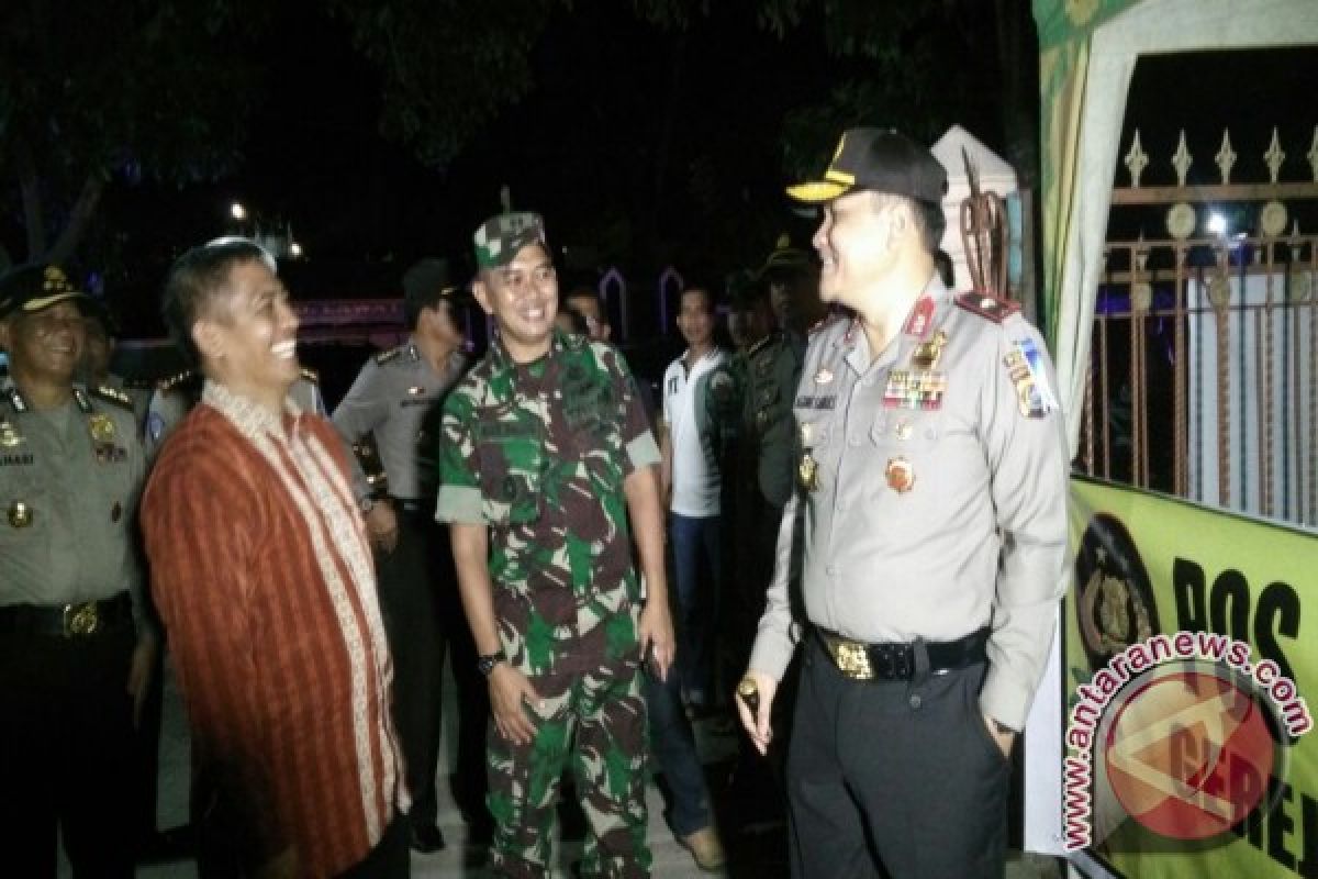 Kapolda Sultra Pantau Malam Natal di Sejumlah Gereja