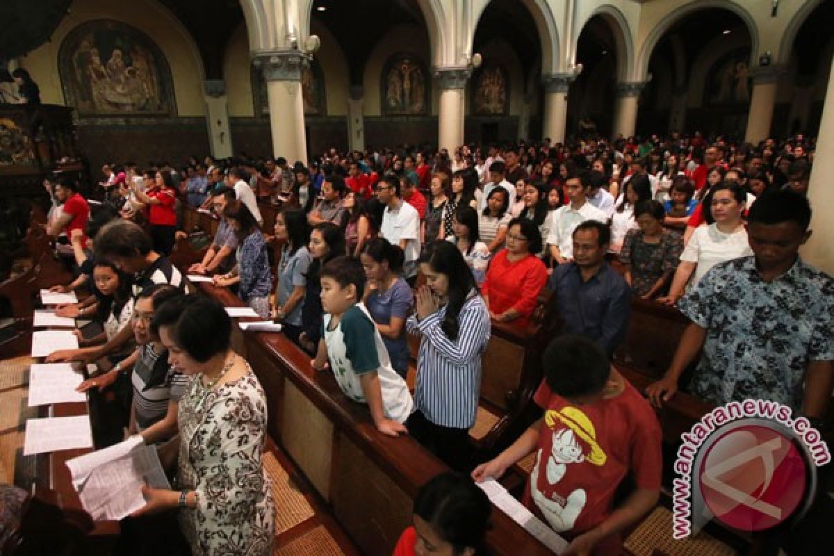 Jemaat Gereja Paulus Jakarta serukan pesan perdamaian