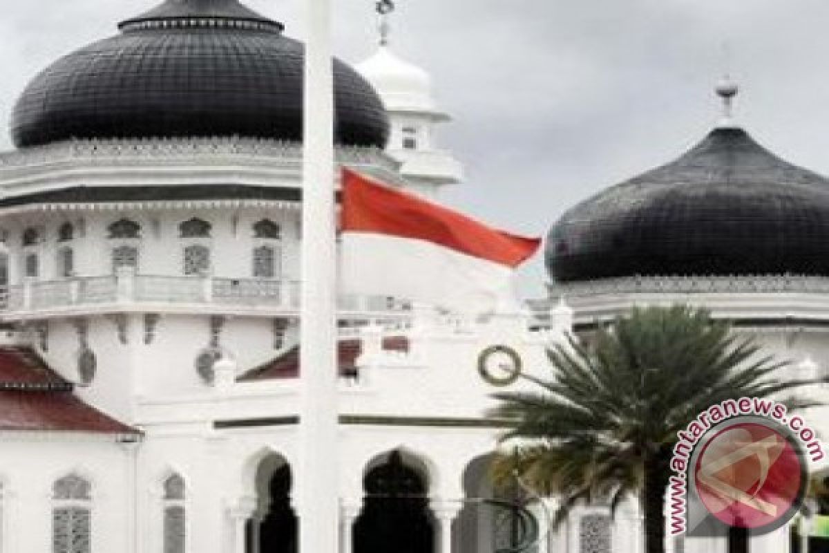 Aceh Kibarkan Bendera Setengah Tiang