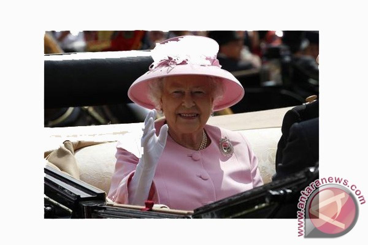 Ratu Elizabeth tak hadir missa Natal karena sakit