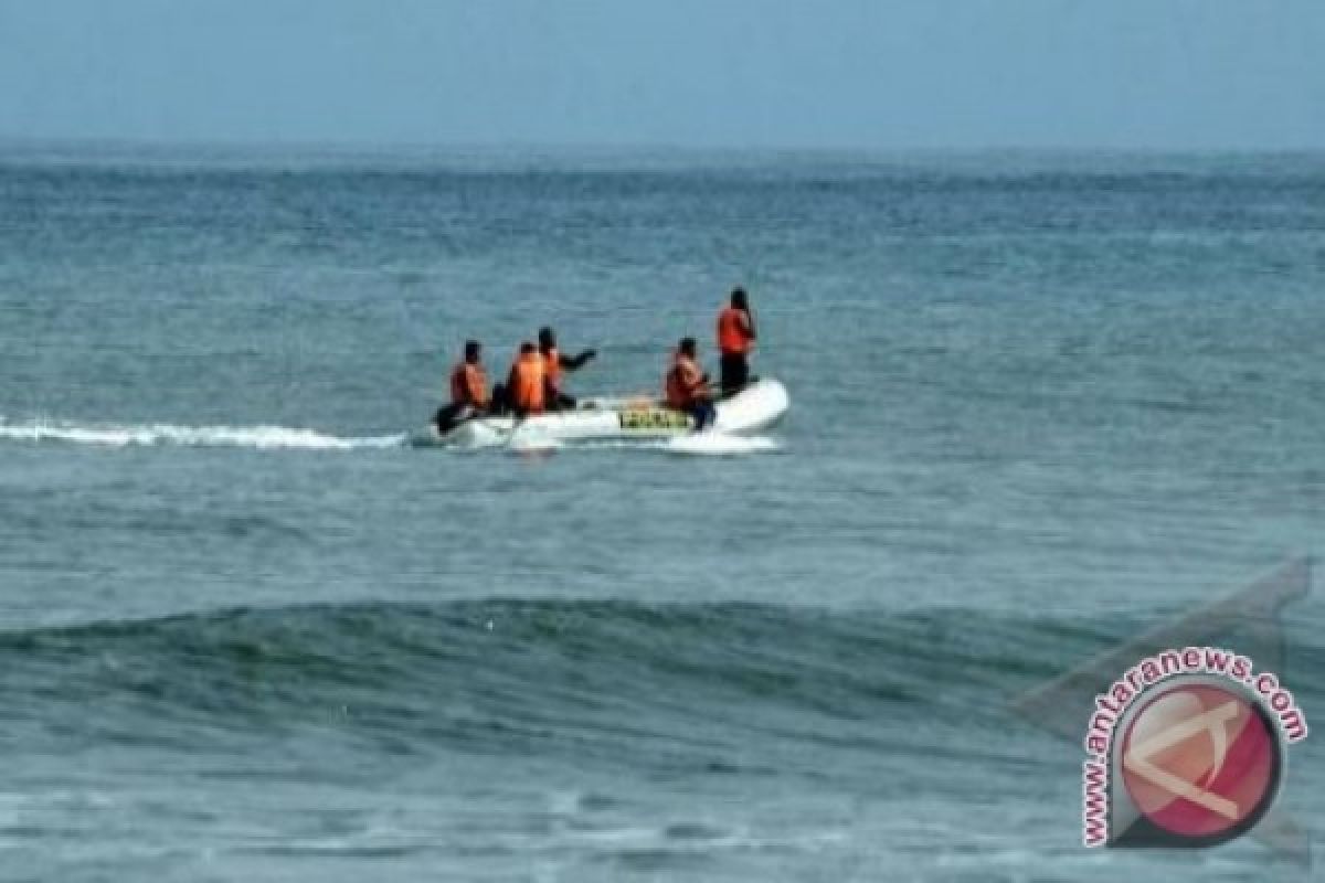 Perahu Nelayan Jepara Diterjang Ombak, Satu Orang Hilang