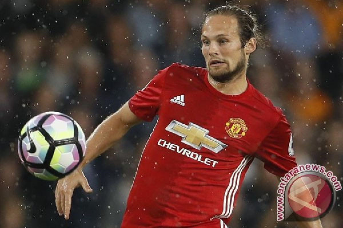 Blind sumbang gol saat United hancurkan Sunderland