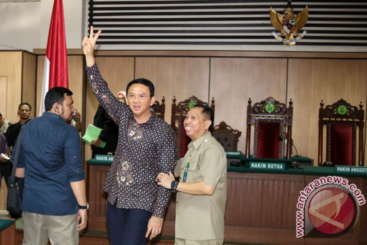 Judges reject Ahok`s exception in blasphemy trial