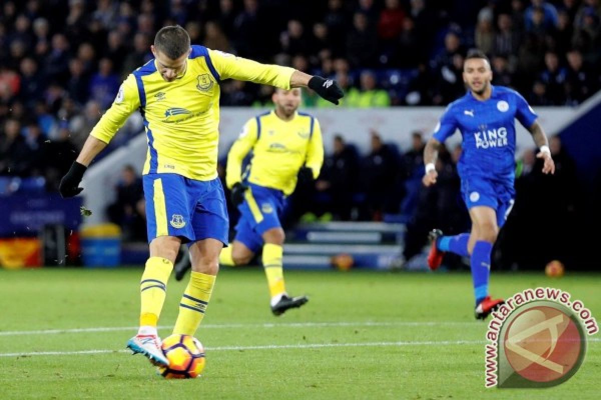 Everton berjaya di kandang Leicester