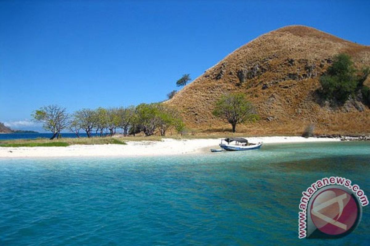 Pulau pasir putih jadi destinasi wisata baru