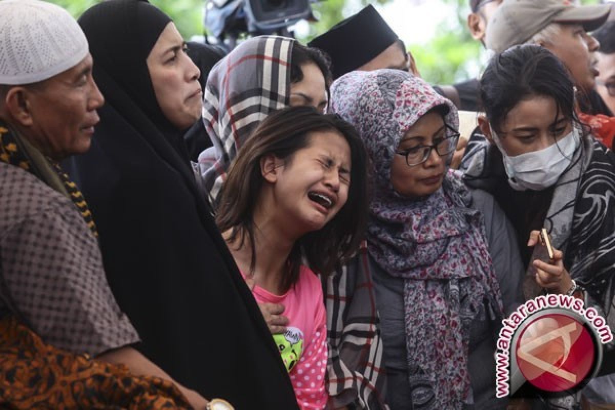 Cara Anet korban Pulomas menghibur diri
