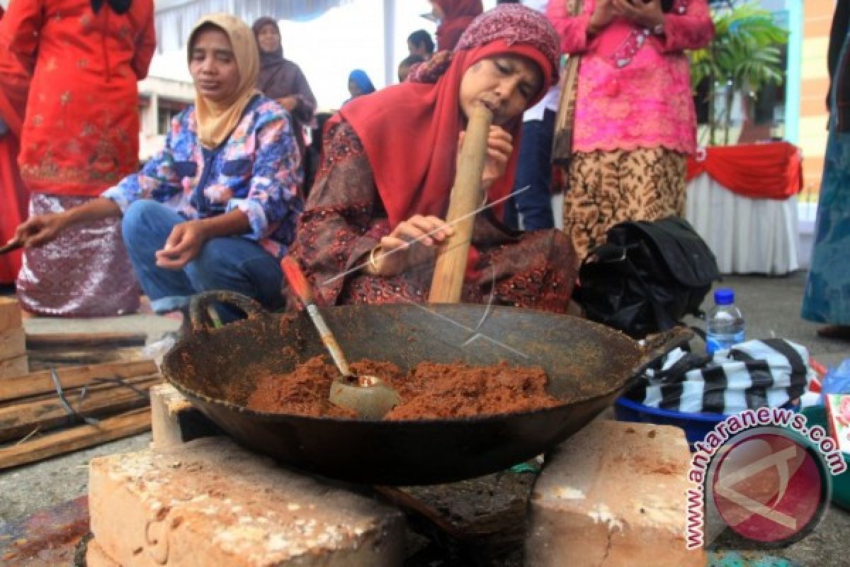 Kebahagiaan Sambut Ramadhan dengan Marandang 