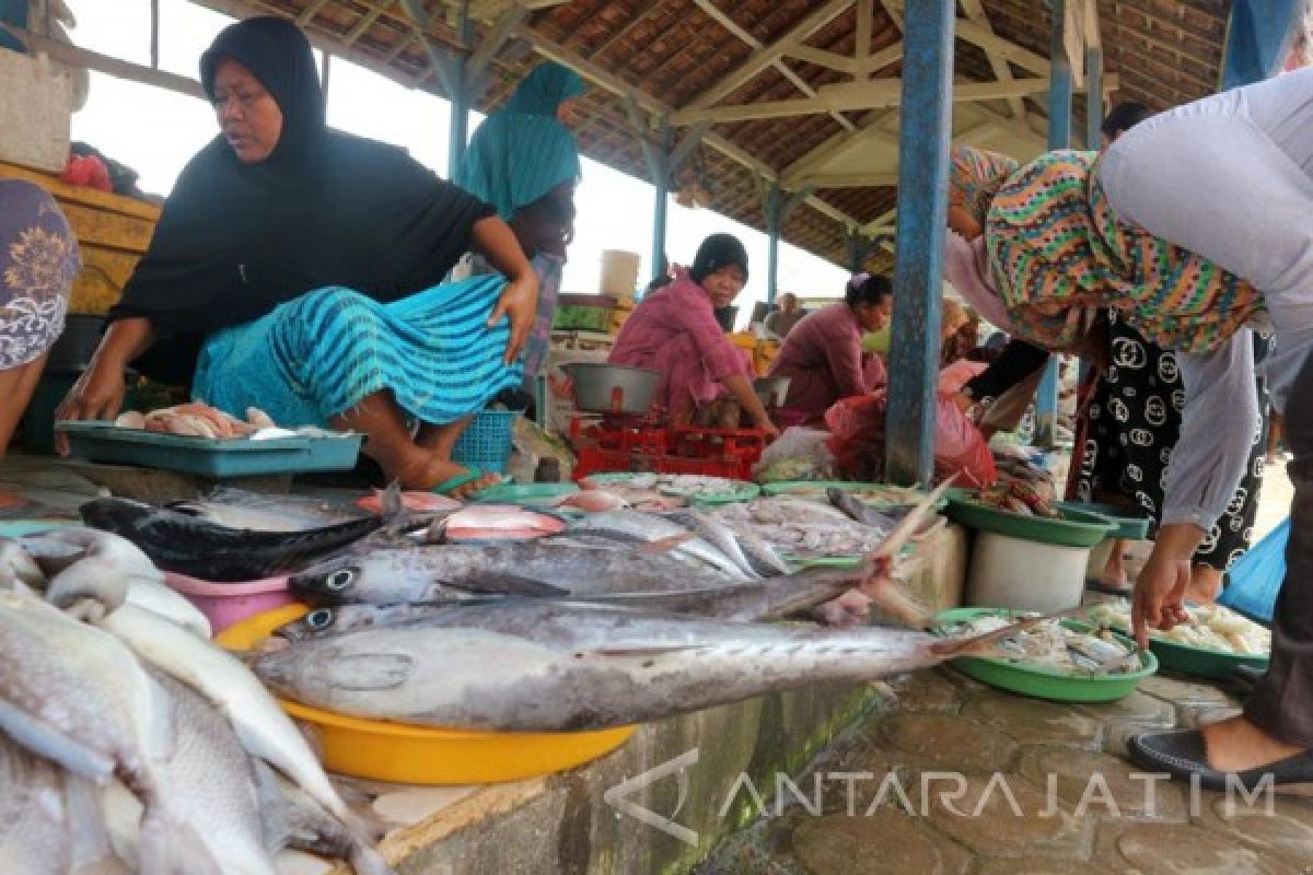 Nelayan: Sebagian Nelayan Tuban Tetap Melaut