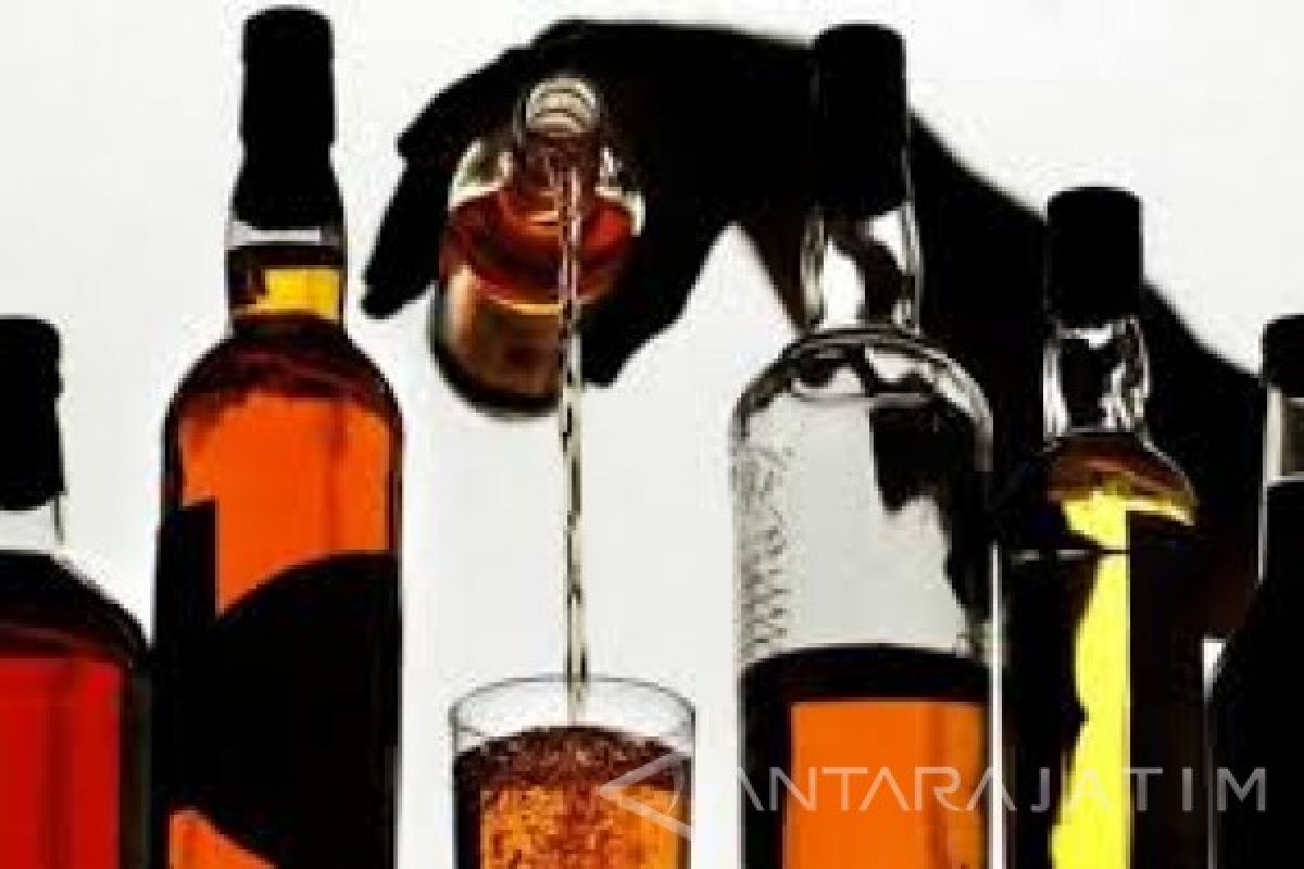 Polres Tulungagung Gerebek Gudang Minuman Keras Ilegal