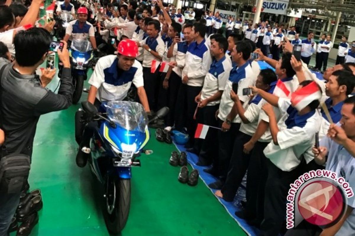 Suzuki mulai produksi perdana GSX-R 150 di Indonesia