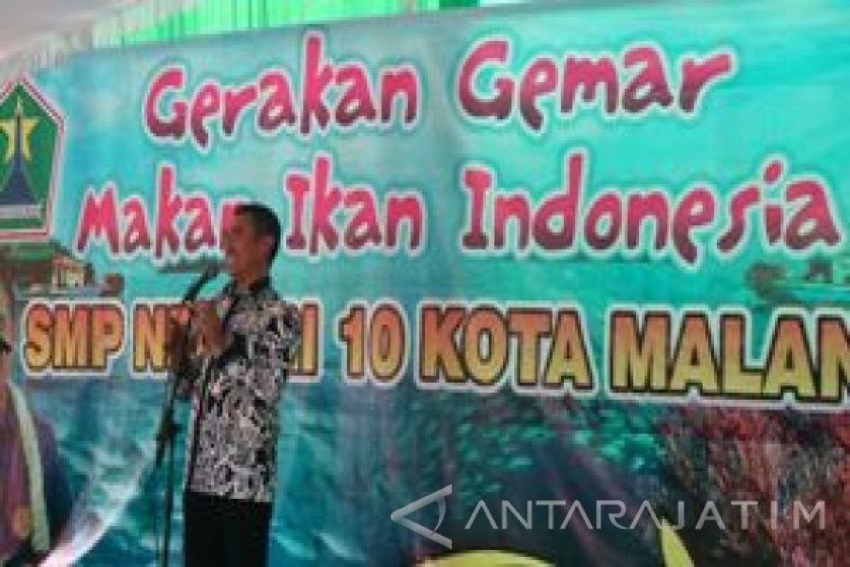 Kota Malang Miliki Kantin Sekolah Khusus Ikan