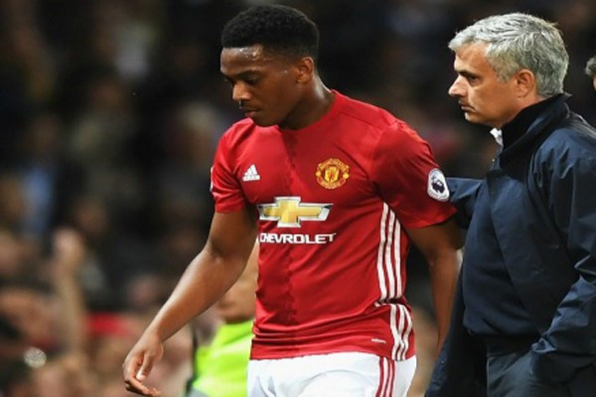 Mourinho mengkritik Lingard, Mkhitaryan, Martial dan Rashford