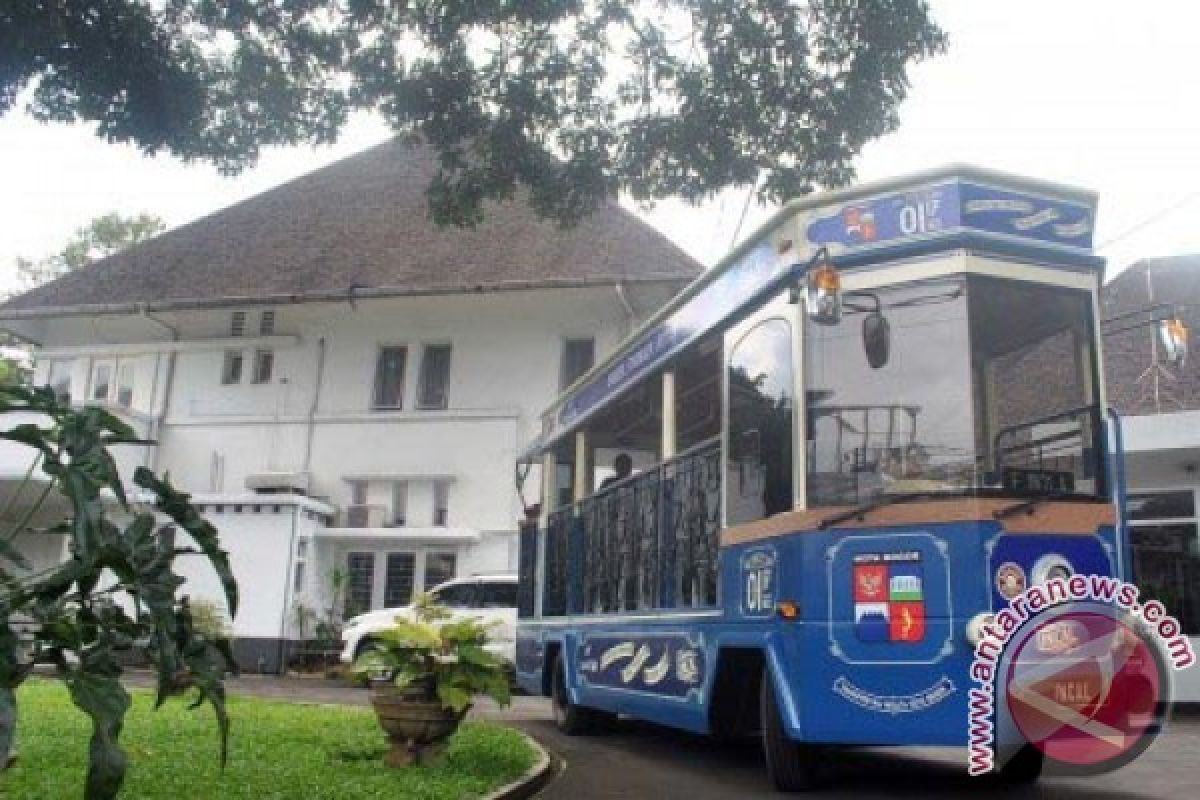 Operasional Bus Wisata Uncal Kembali Ditunda