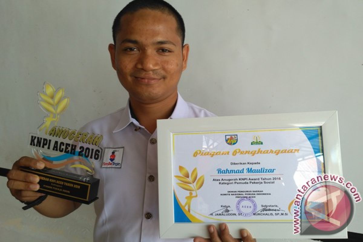 Pemuda Aceh Barat raih KNPI Aceh Award 2016