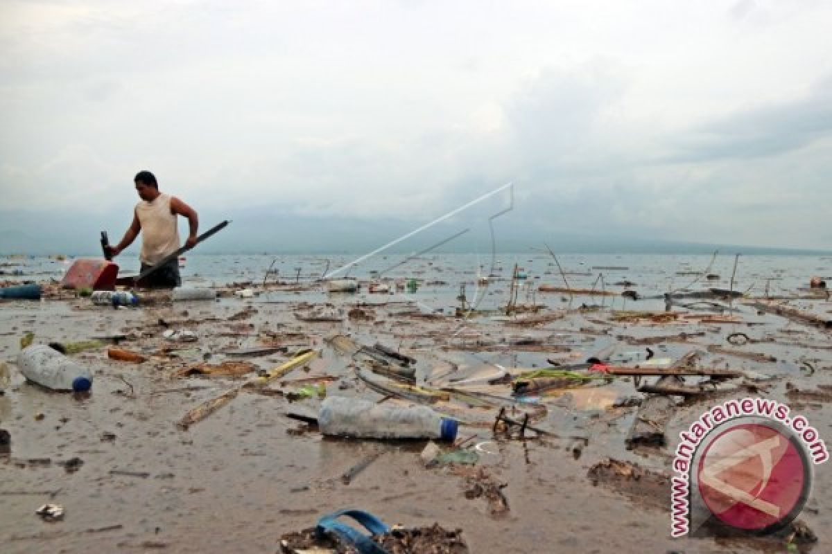 Perkakas Elektronik Warga Rusak Akibat Banjir