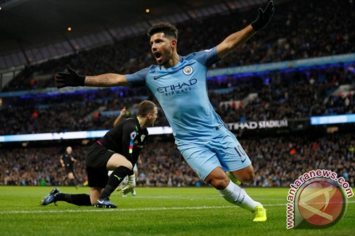 Manchester City Hajar Crystal Palace