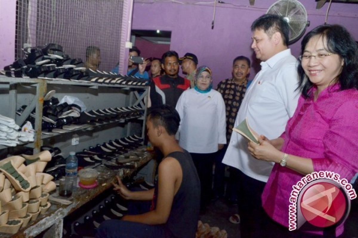 Nilai produksi IKM alas kaki diprediksi capai Rp24 triliun