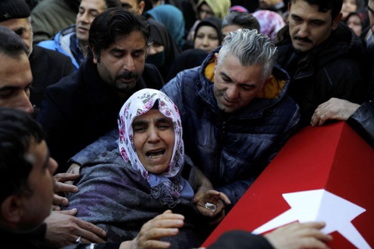 Serangan Istanbul, Turki tahan dua warga negara asing