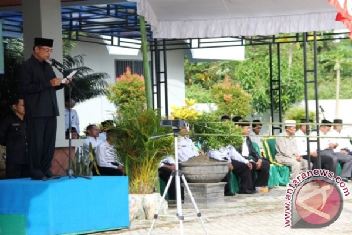 Tujuh PNS Kemenag Penajam Terima Satya Lencana 