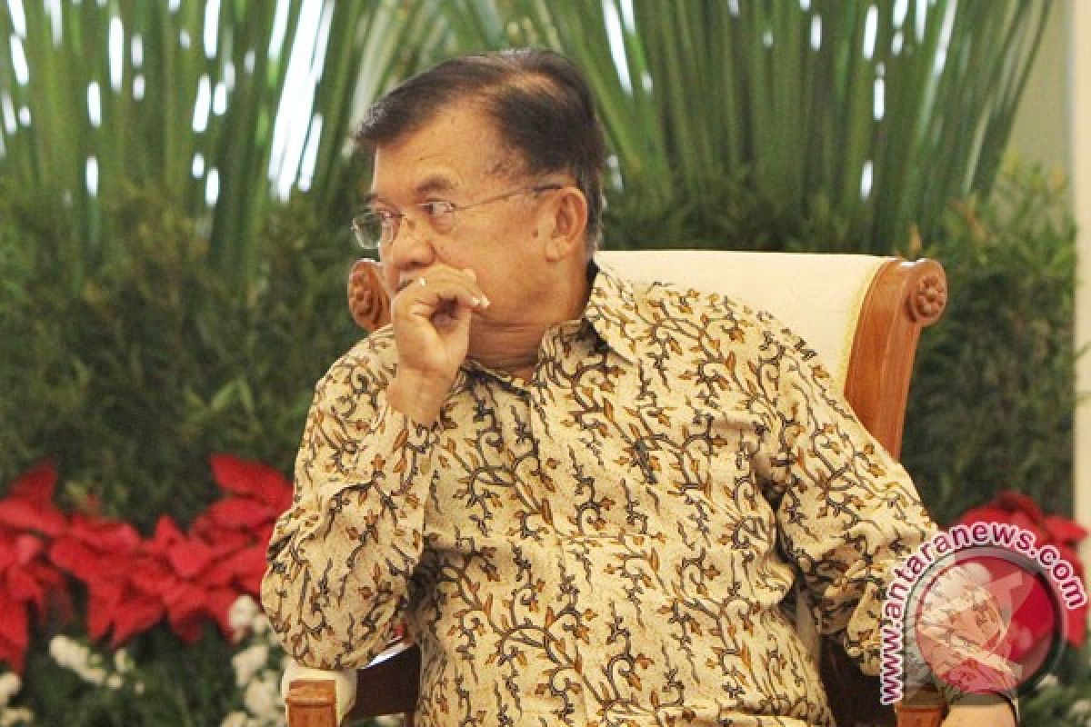 VP Kalla calls for strict action against national flag defamer