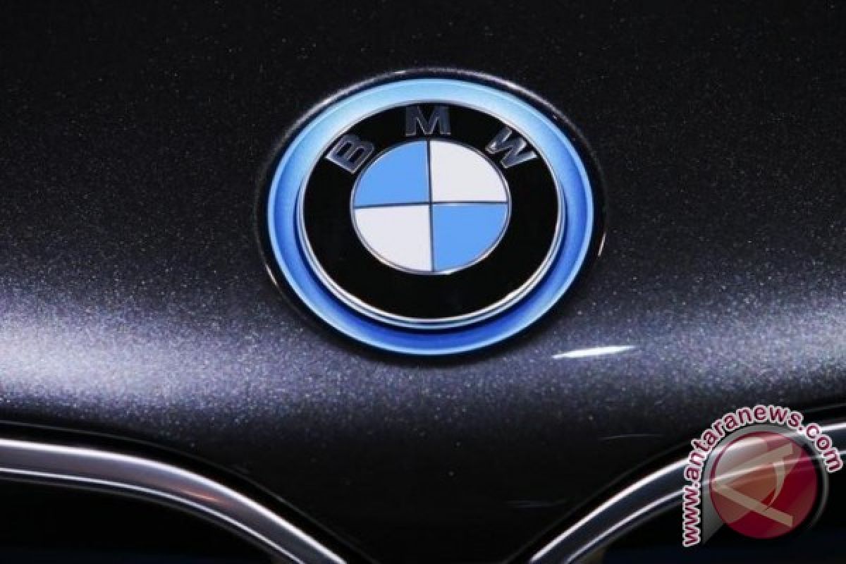 BMW ingin lewati penjualan Mercedes pada 2020