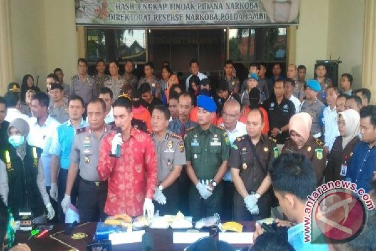 Gubernur dan Kapolda musnahkan barang bukti narkoba 