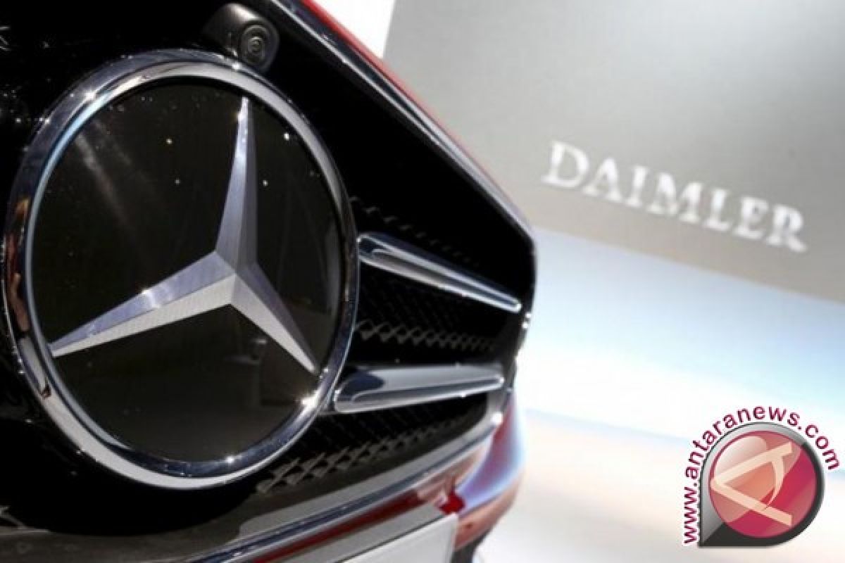 Mercedes-Benz turunkan tahta BMW sebagai raja mobil mewah