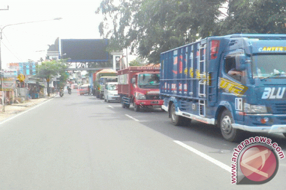 Kemacetan Jalan Arteri Purwakarta Dikeluhkan Sopir