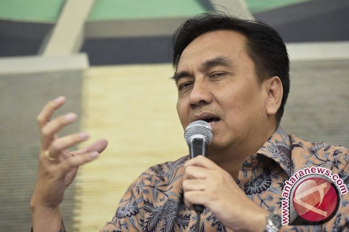Anggota Komisi I DPR Effendi Simbolon sampaikan permintaan maaf kepada TNI