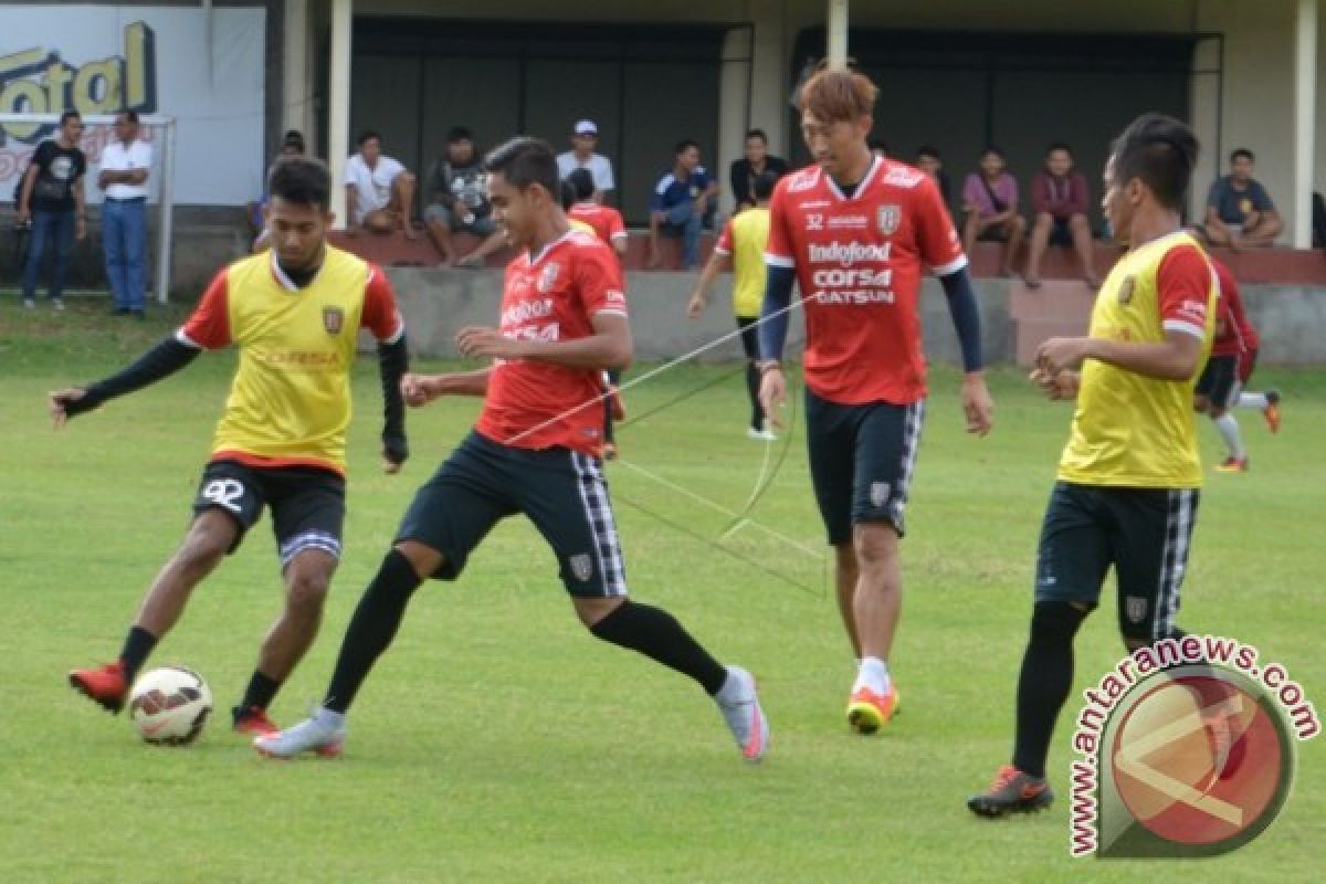 Bali United Belum Rekrut Pemain Asing