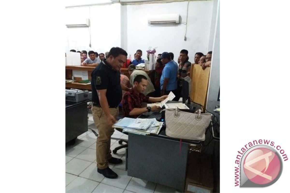 Kantor pelayanan UPTB PLG 2 "diserbu" wajib pajak