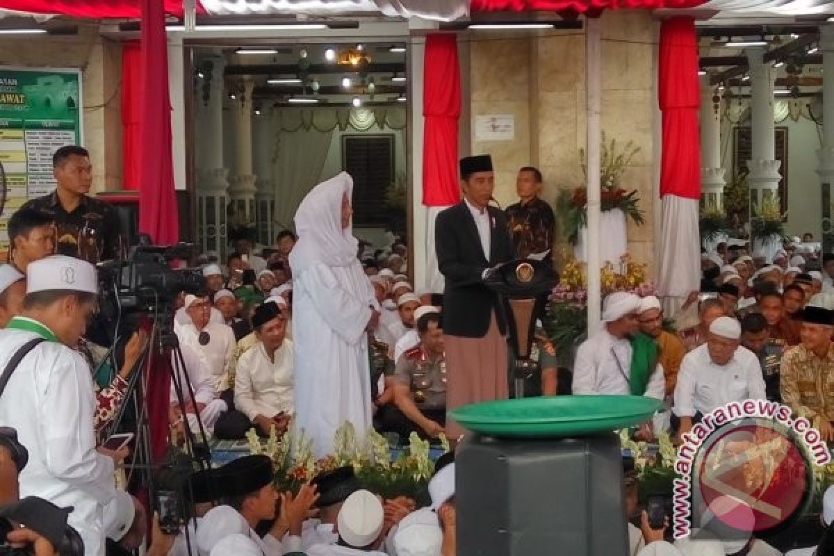 Presiden Hadiri Maulid Nabi di Pekalongan Bersama Habib Lutfi Bin Yahya