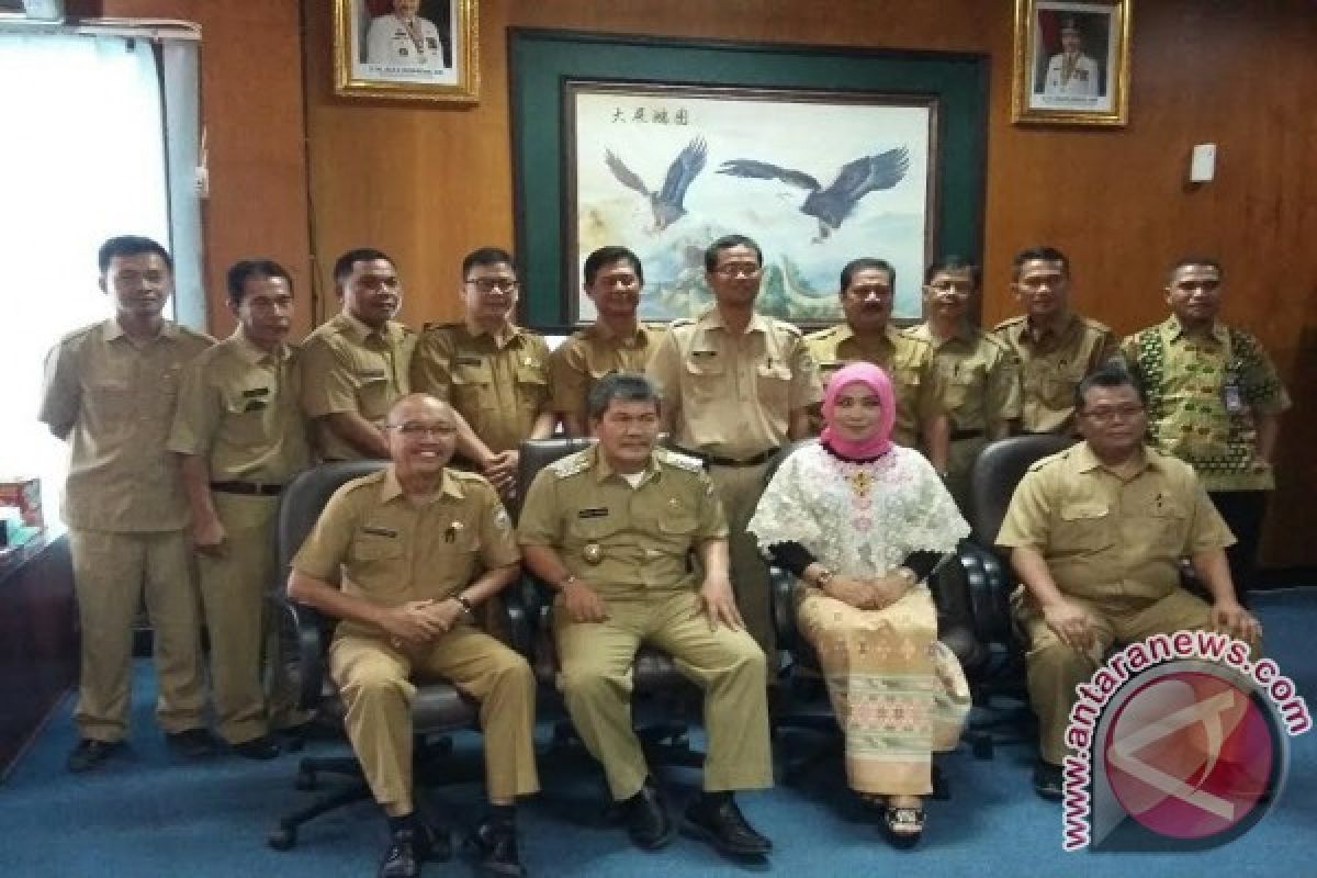 Defisit anggaran Pemkab minta bantuan anggota DPD-RI