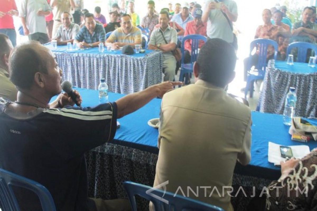 Warga Kalidawir Pertanyakan Pembagian Uang Rp1,2 Juta