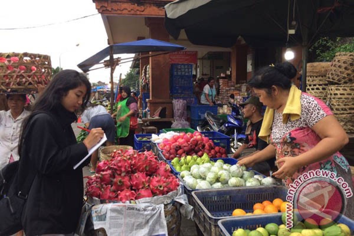 Harga Buah Di Pasar Kumbasari Denpasar Stabil