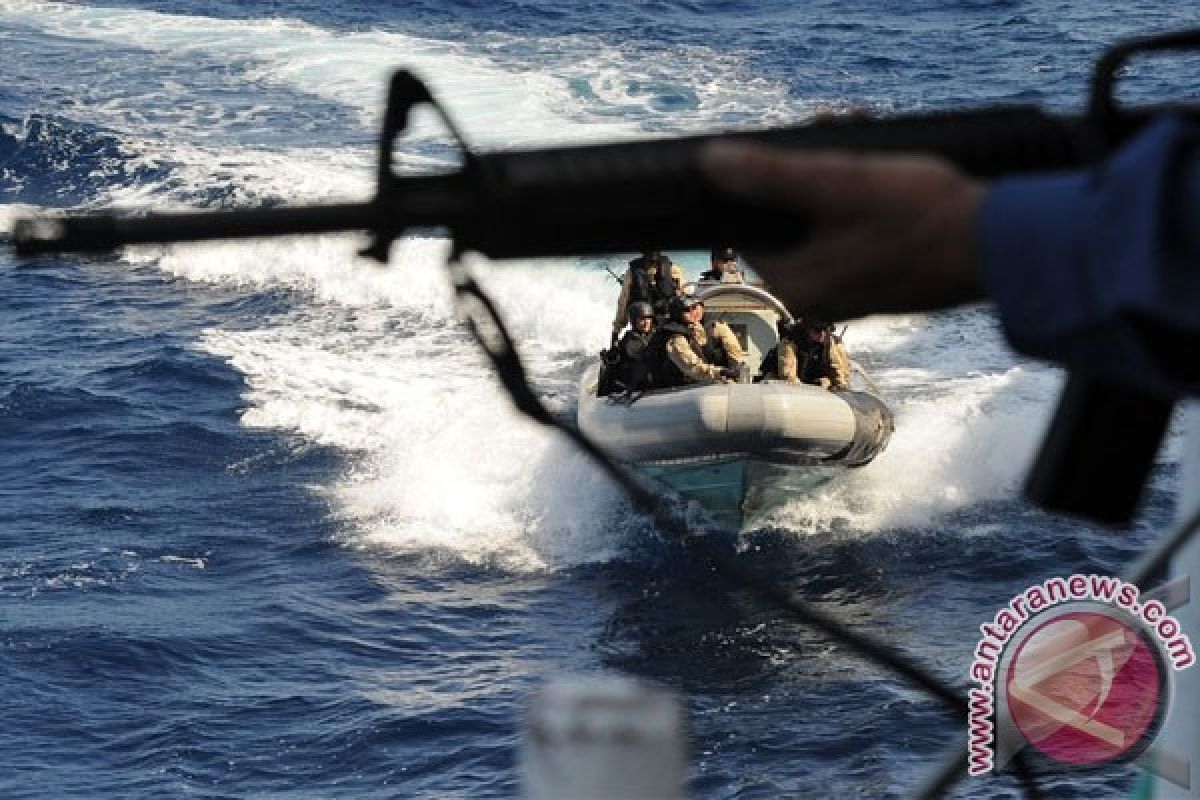 Polisi ringkus dua bajak laut bersenjata api di perairan Bangka Selatan