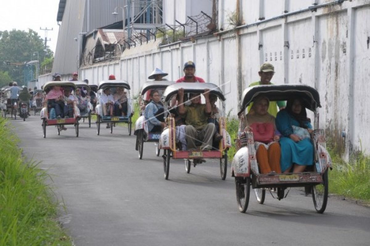 Kudus Bakal Terapkan Tarif Wisata Becak dan Ojek