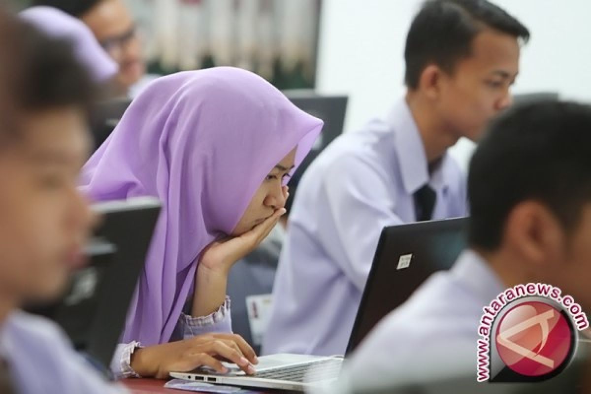 UNBK SMK Di Padang Terganggu Persoalan "Server"