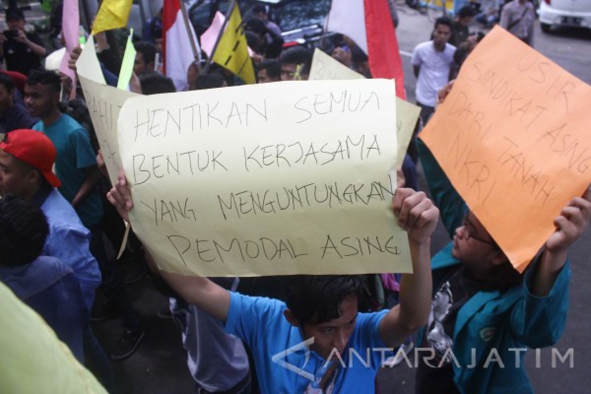 Unjukrasa PMII Tolak Kenaikan PNPB
